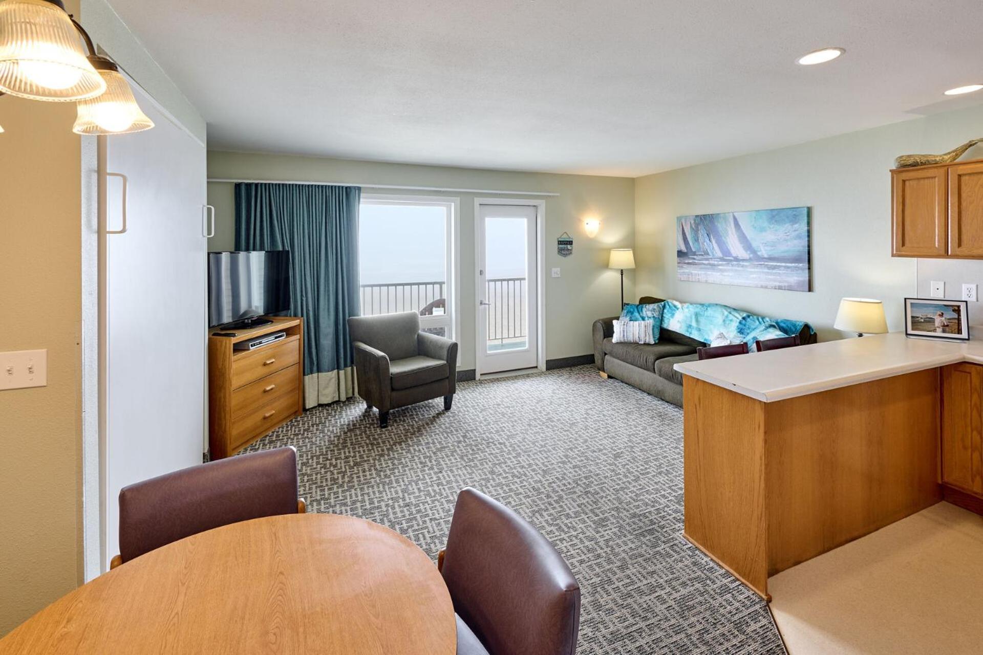 D Sands Rentals Lincoln City Room photo